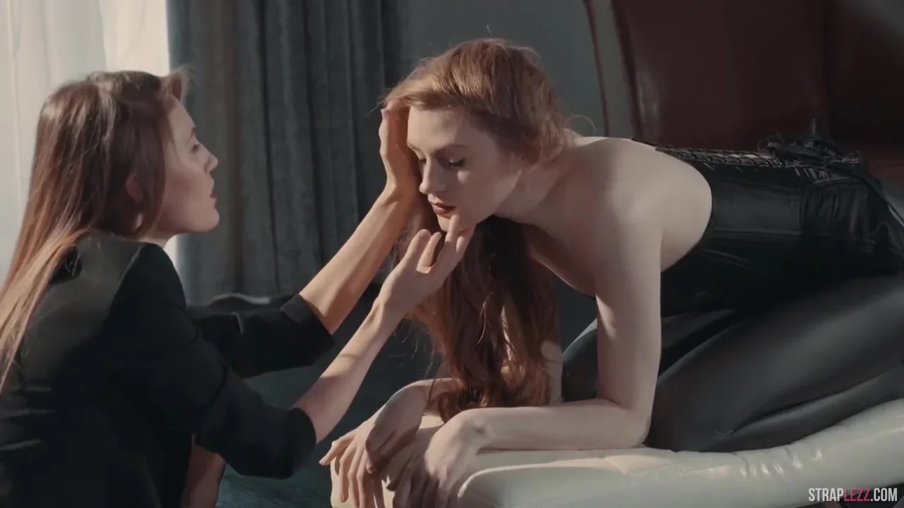 Two Hott Redhead Lesbians Strapon Fuck - Rossy Bush American