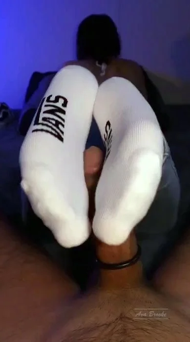Teen slut foot fetish cock rub