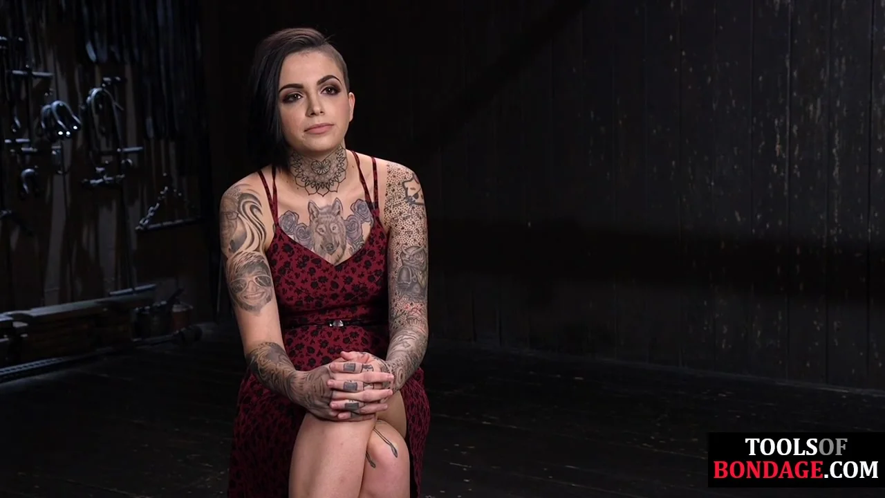 Bdsm Hottie Bae Loves Whipping Hard Core With Raunch